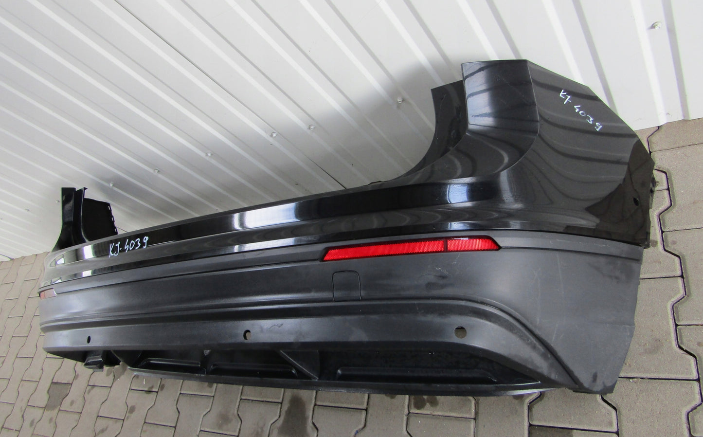 Rear bumper VW TIGUAN II 2 5NA 15-