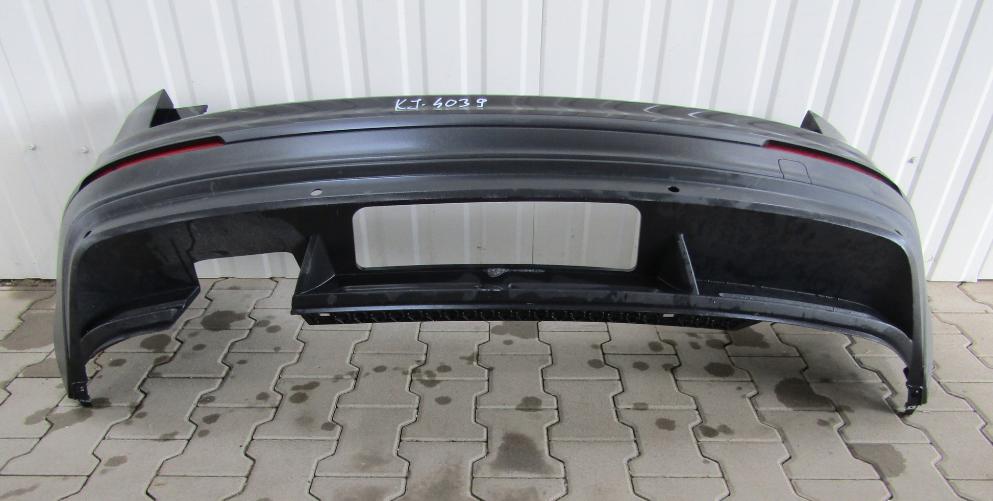 Rear bumper VW TIGUAN II 2 5NA 15-