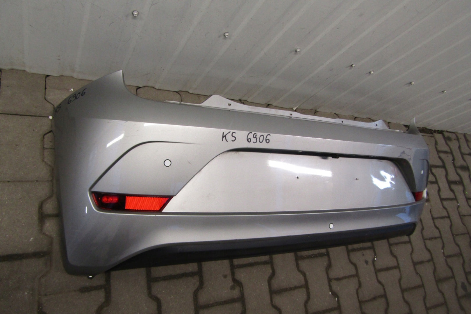 VW Up 1S6 Lift 16- Rear Bumper (Camera + PDC)