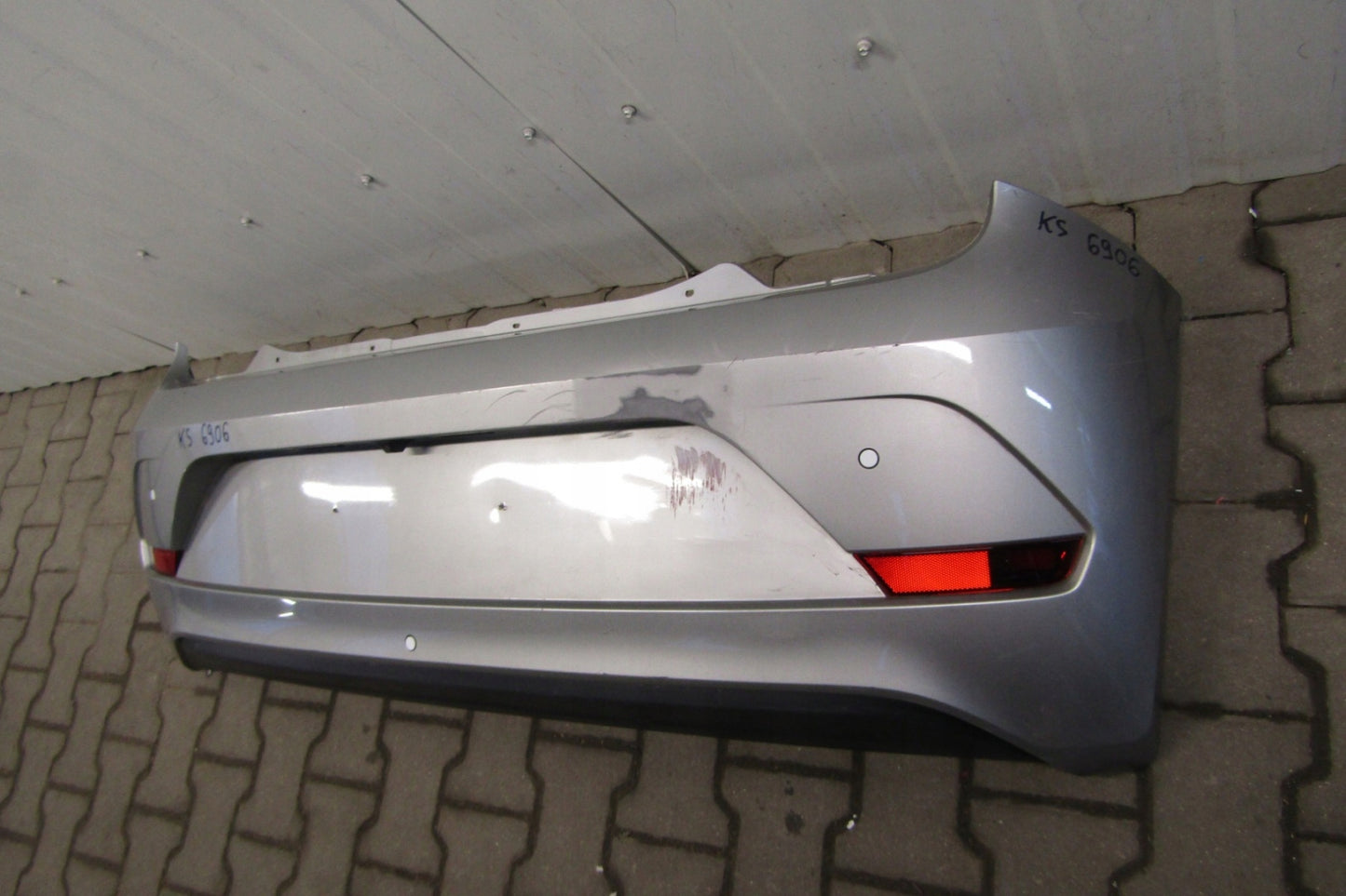 VW Up 1S6 Lift 16- Rear Bumper (Camera + PDC)