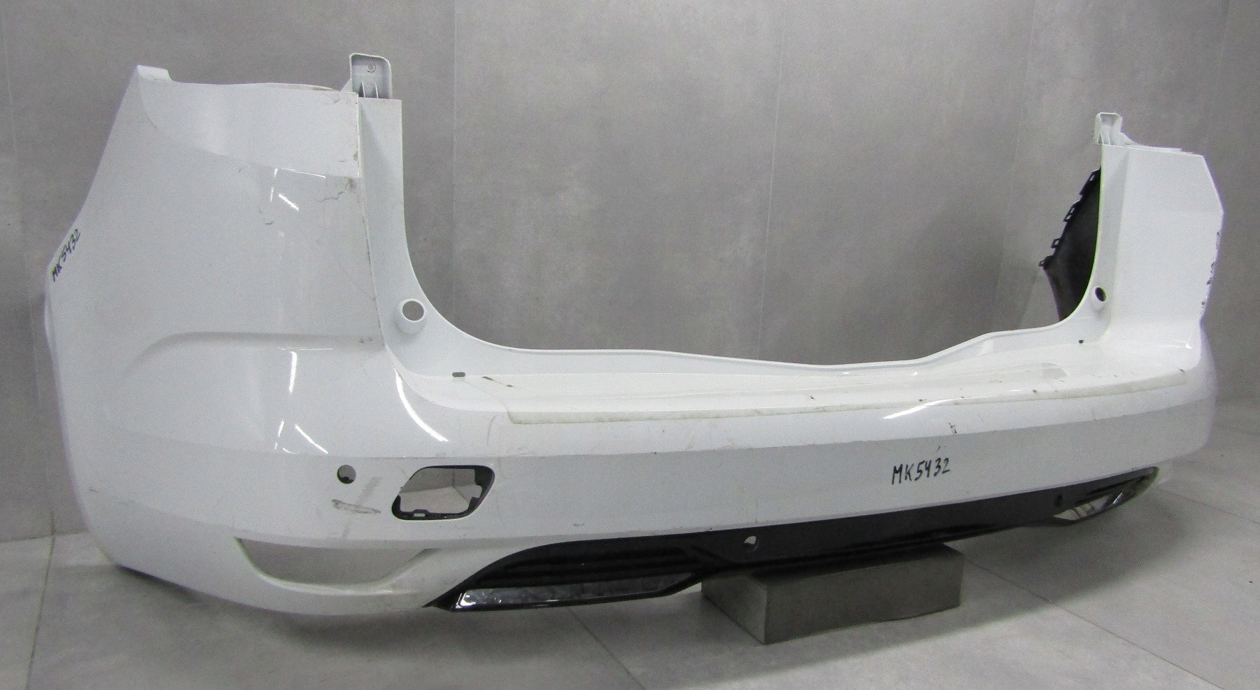 RENAULT MEGANE IV KOMBI PLUG IN E-TECH LIFT Rear Bumper 20-24