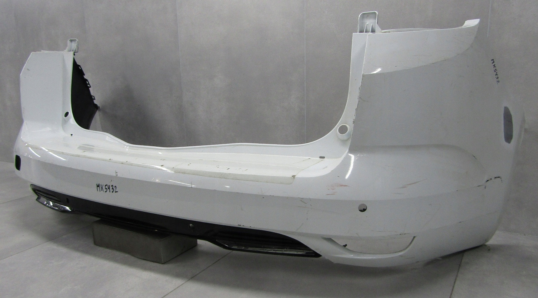 RENAULT MEGANE IV KOMBI PLUG IN E-TECH LIFT Rear Bumper 20-24