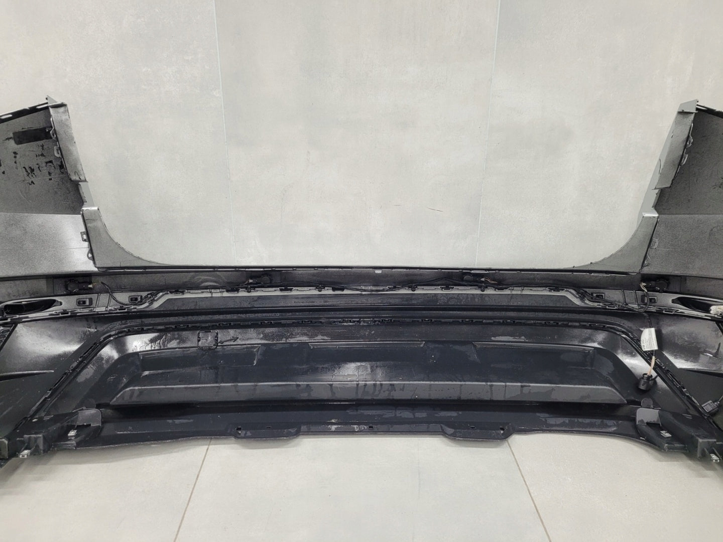 Skoda Karoq Rear Bumper 57A Facelift 21- (4 PDC + Wiring Harness)