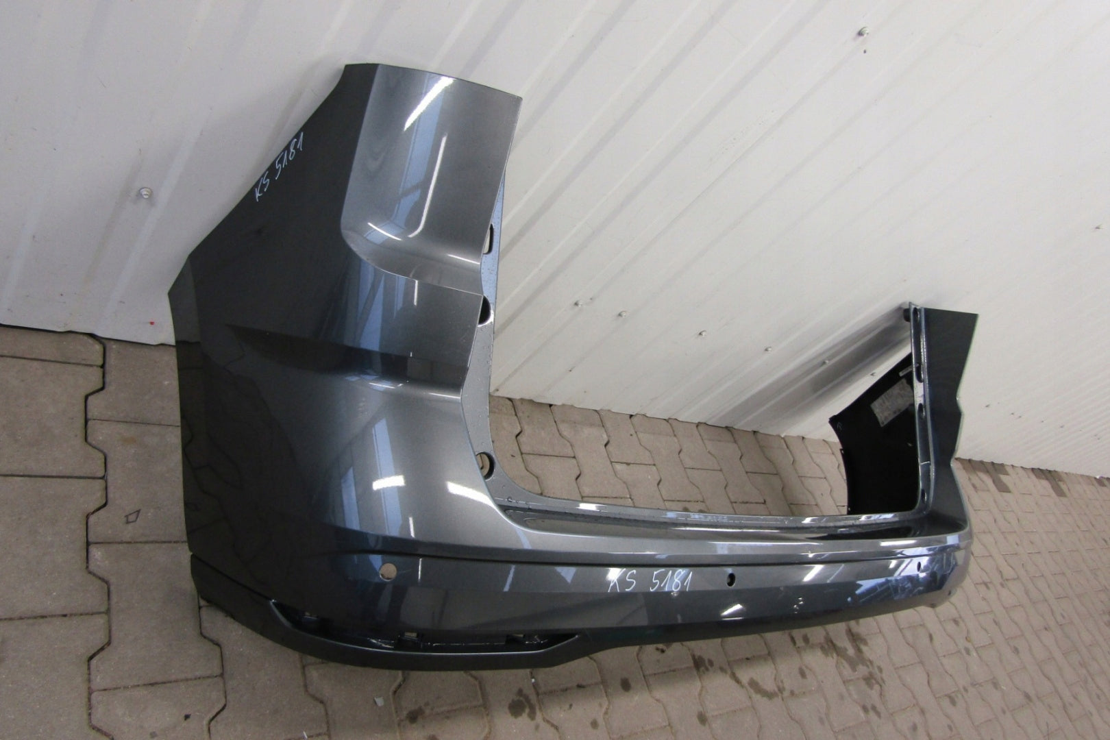 Rear Bumper VW Multivan T7 7T0 21-
