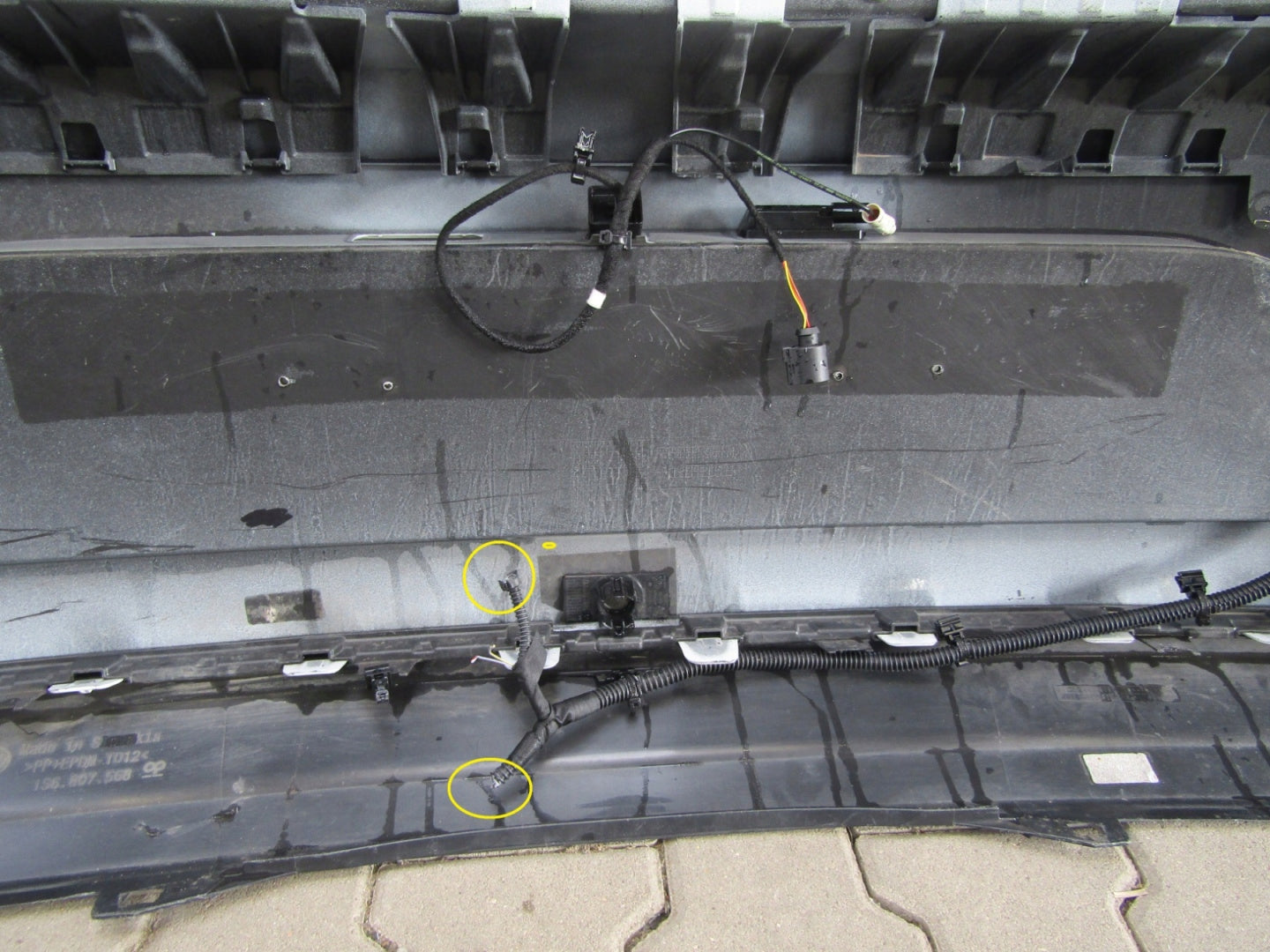 VW UP 1S6 Rear Bumper Lift 16- (Camera)