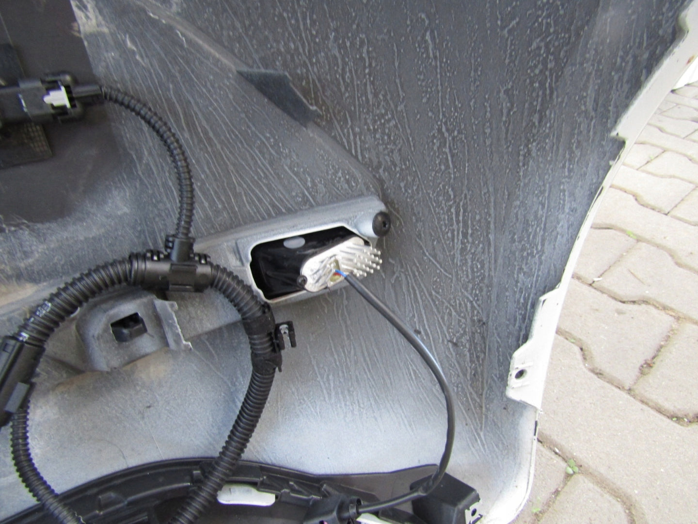 VW Up Lift Rear Bumper 16- (PDC)