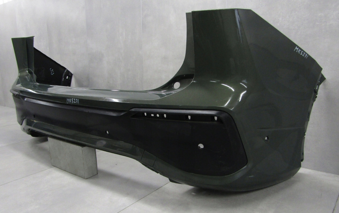 Rear Bumper Volkswagen VW Tayron 24-