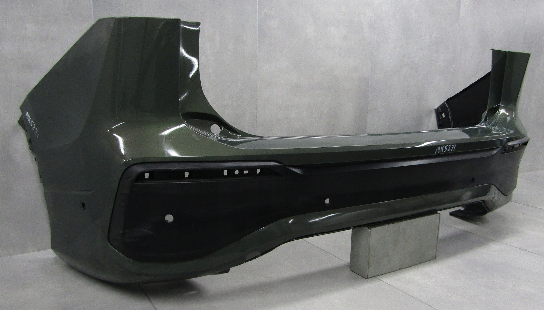 Rear Bumper Volkswagen VW Tayron 24-