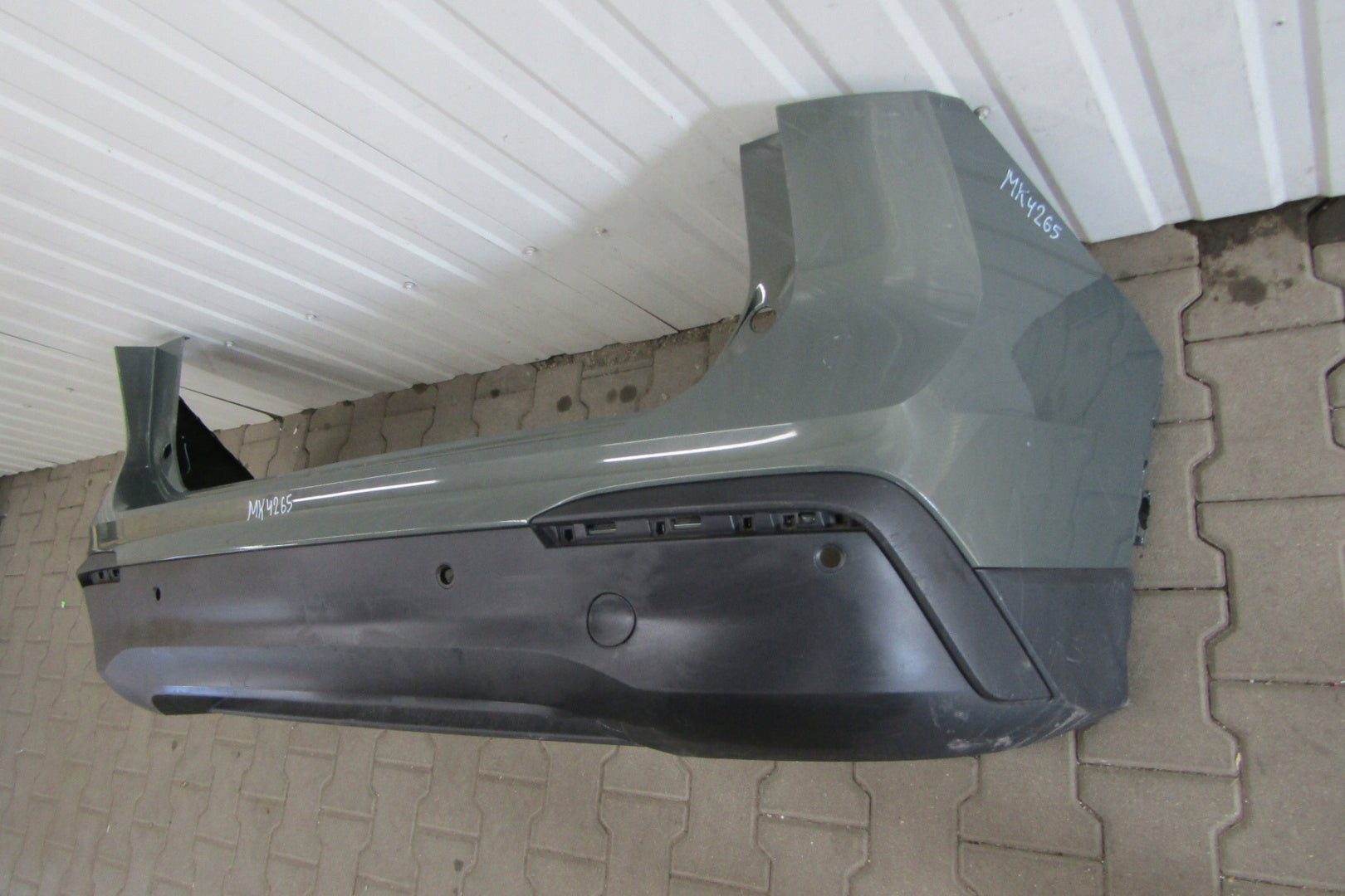 Rear Bumper for Volkswagen VW Tiguan III (3) 571 2023- with Keyless Entry Antenna