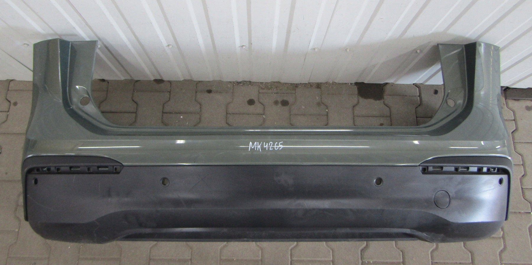 Rear Bumper for Volkswagen VW Tiguan III (3) 571 2023- with Keyless Entry Antenna
