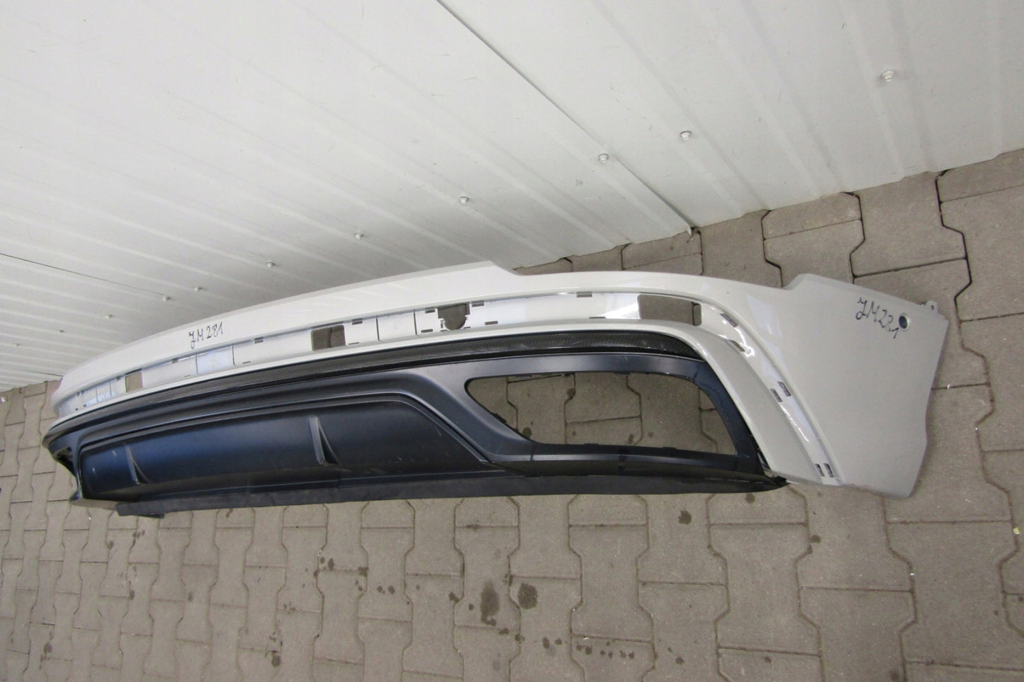 Rear Bumper Diffuser Audi Q8 4M8 S-line 18-