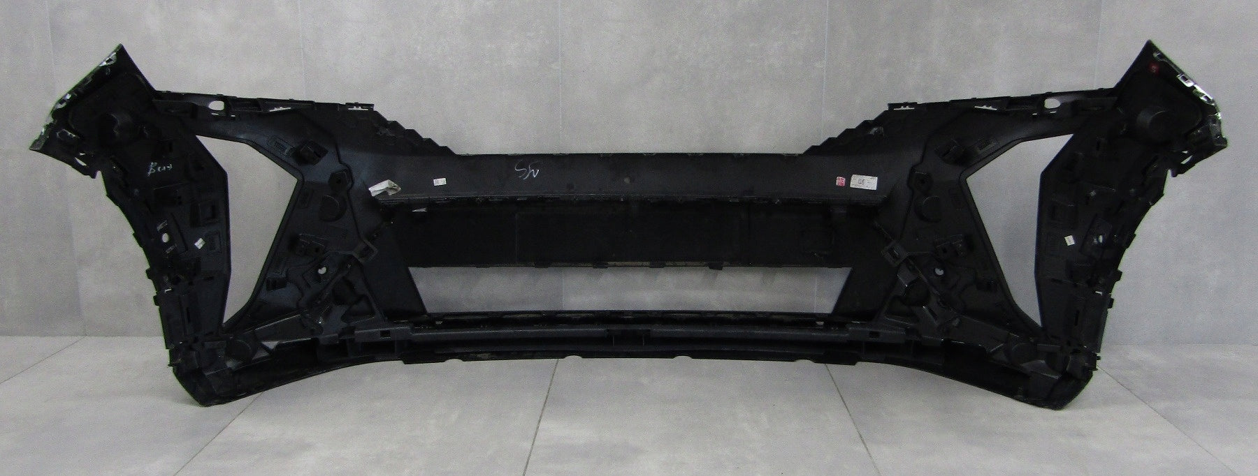 Front Bumper RENAULT SCENIC 5 V E-Tech 24-