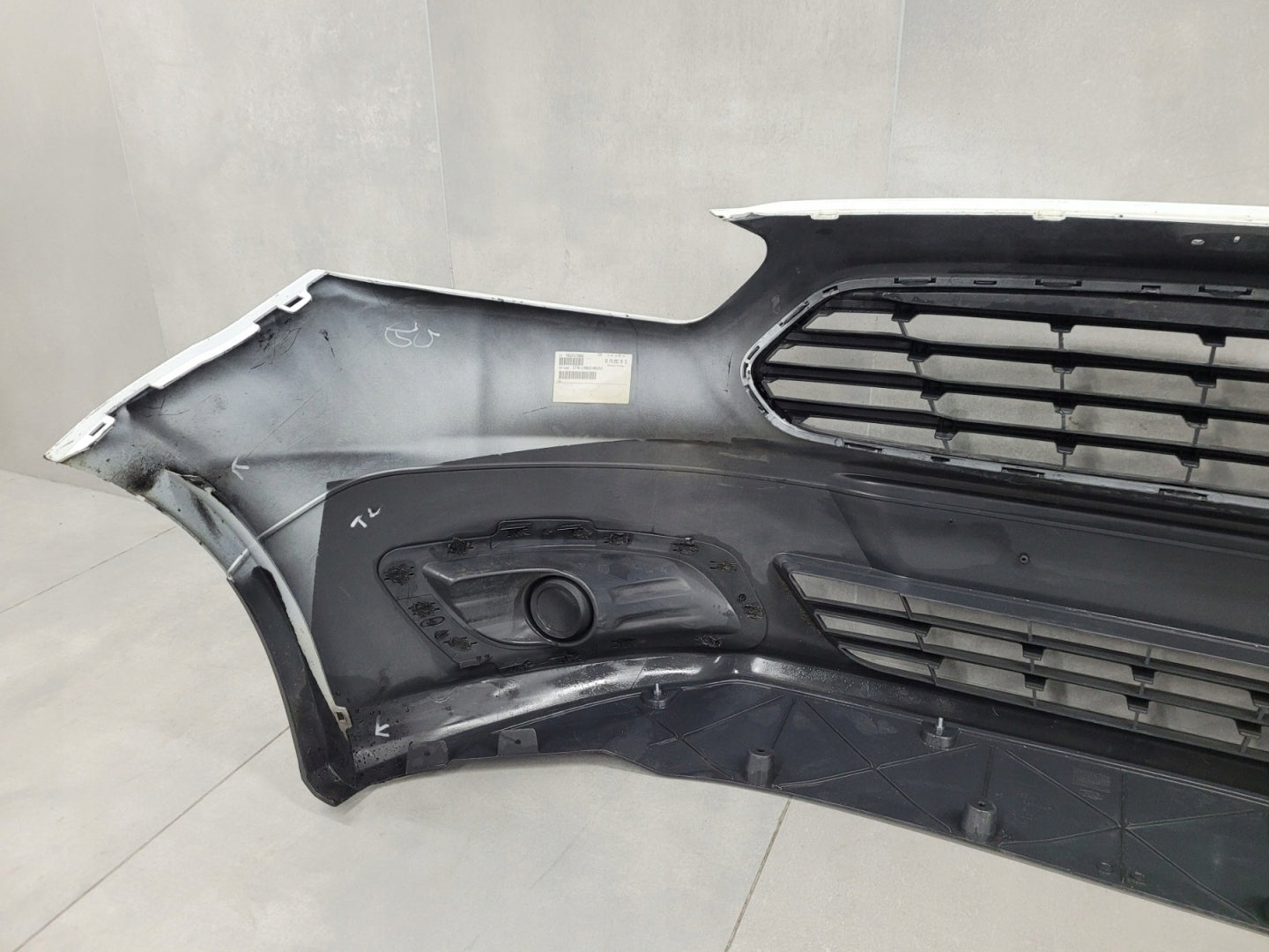 Front Bumper Ford Transit Courier 14-17