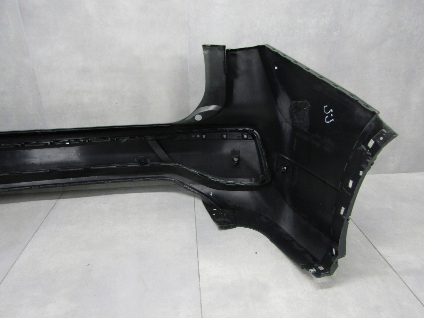 Rear Bumper Volkswagen VW Tayron 24-