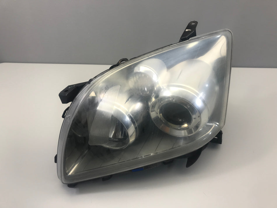 Toyota Avensis T25 2006-2009 Headlight Left Side  ( LHD car ) OEM:  8596724010, 3900078496, 12V24V310