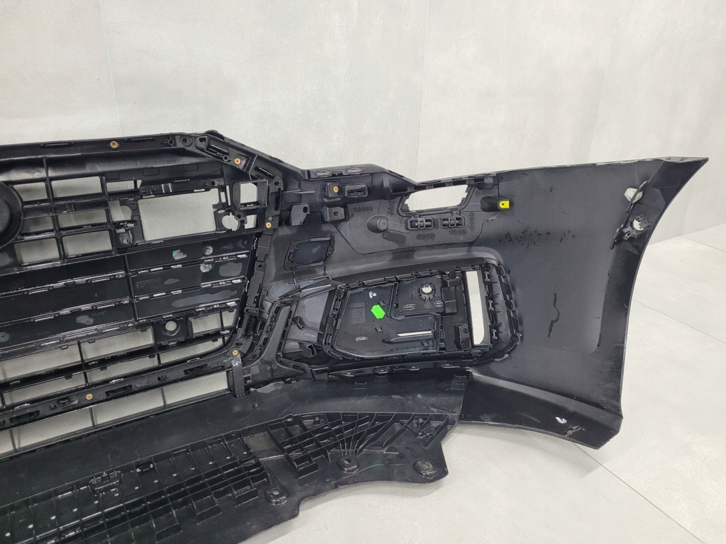 Front Bumper Audi A6 C8 4K0 S-Line 18- Audi