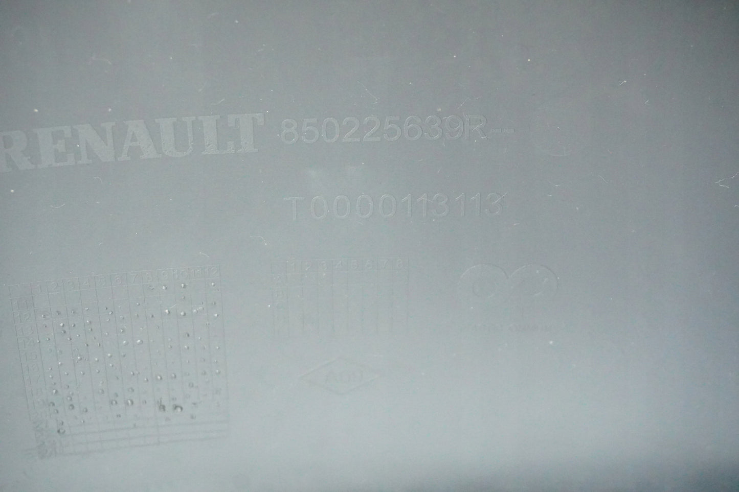 CLIO IV 4 LIFT HB 16-19 NEW REAR BUMPER REAR APRON REFLECTORS ORIGINAL