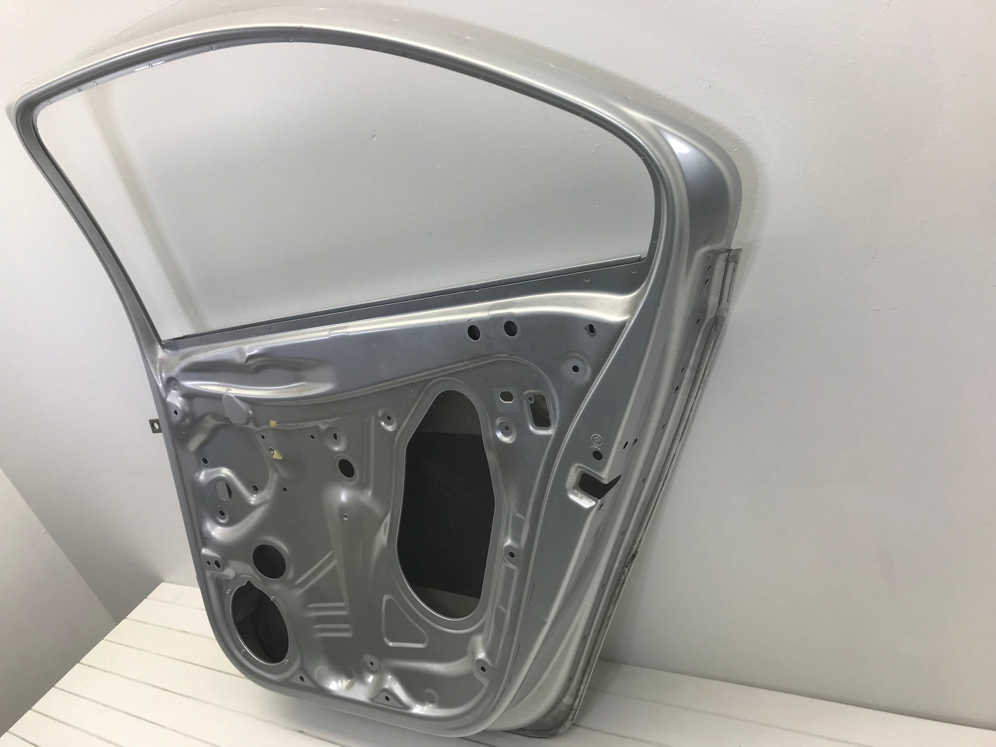 Skoda Rapid H.B 2012-2019 Door Right Side Rear 5JA839312F