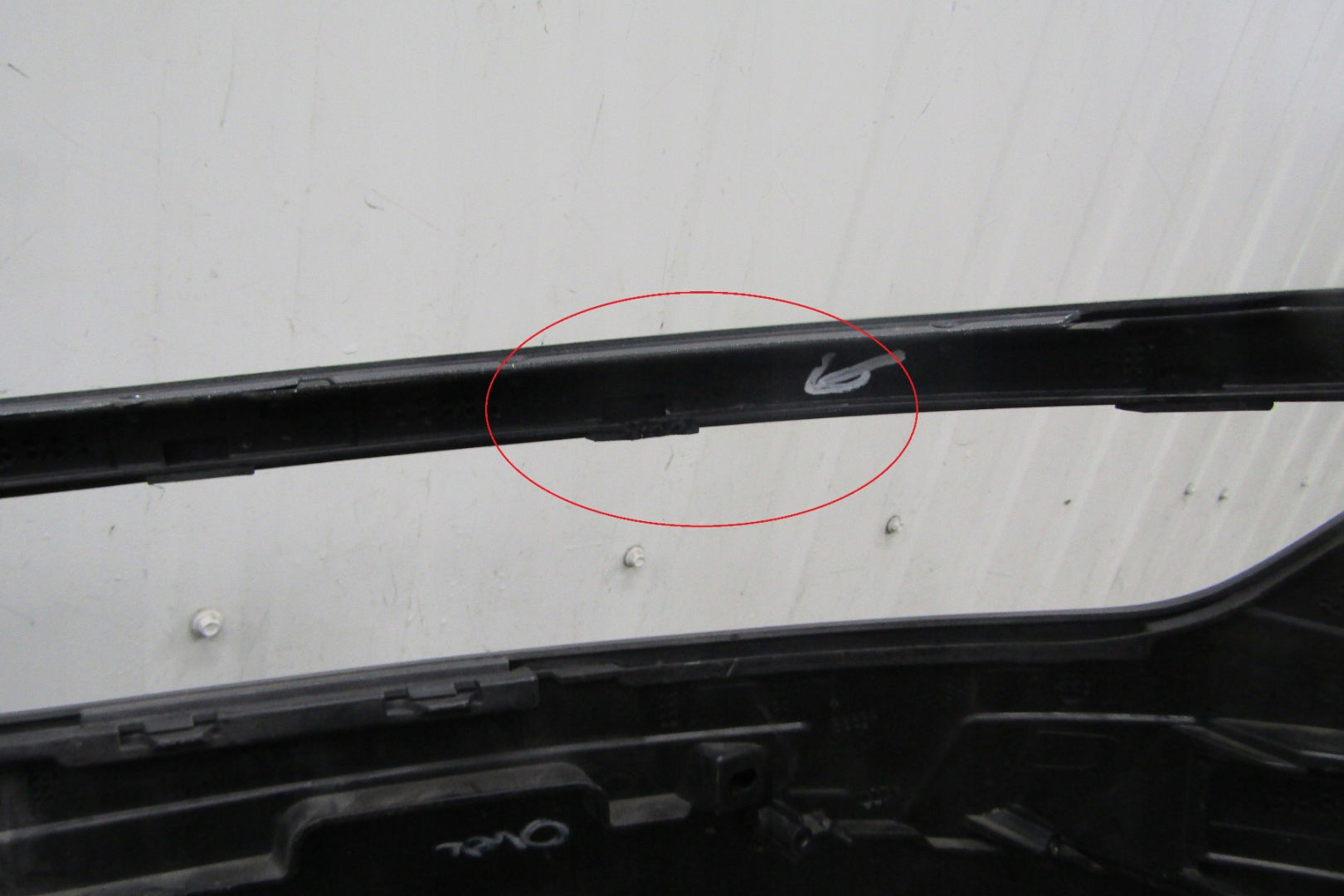 Front Bumper GENESIS GV60 21-