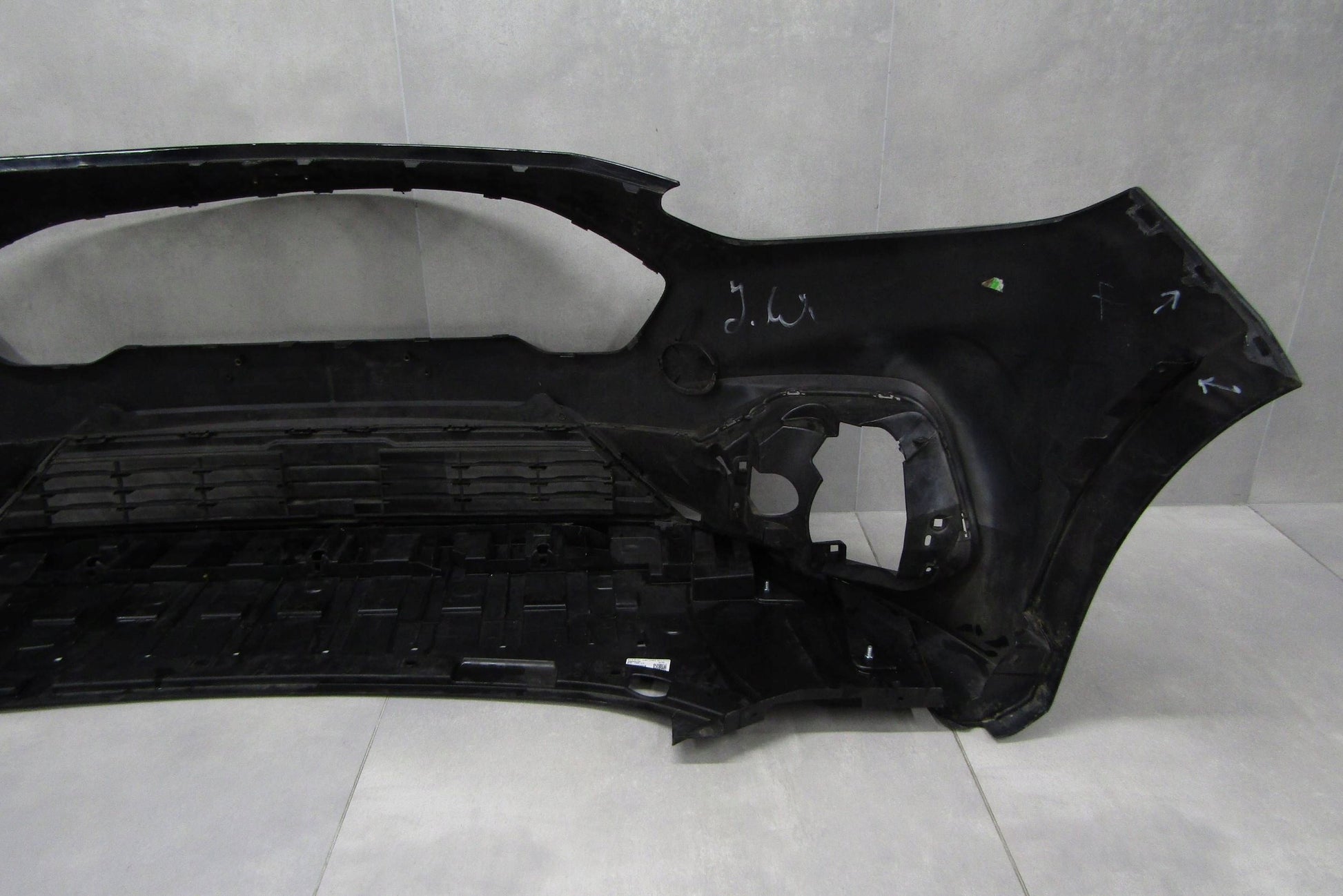 Front Bumper Ford Fiesta Mk8 VIII ST-Line 17-21 (+Undertray)