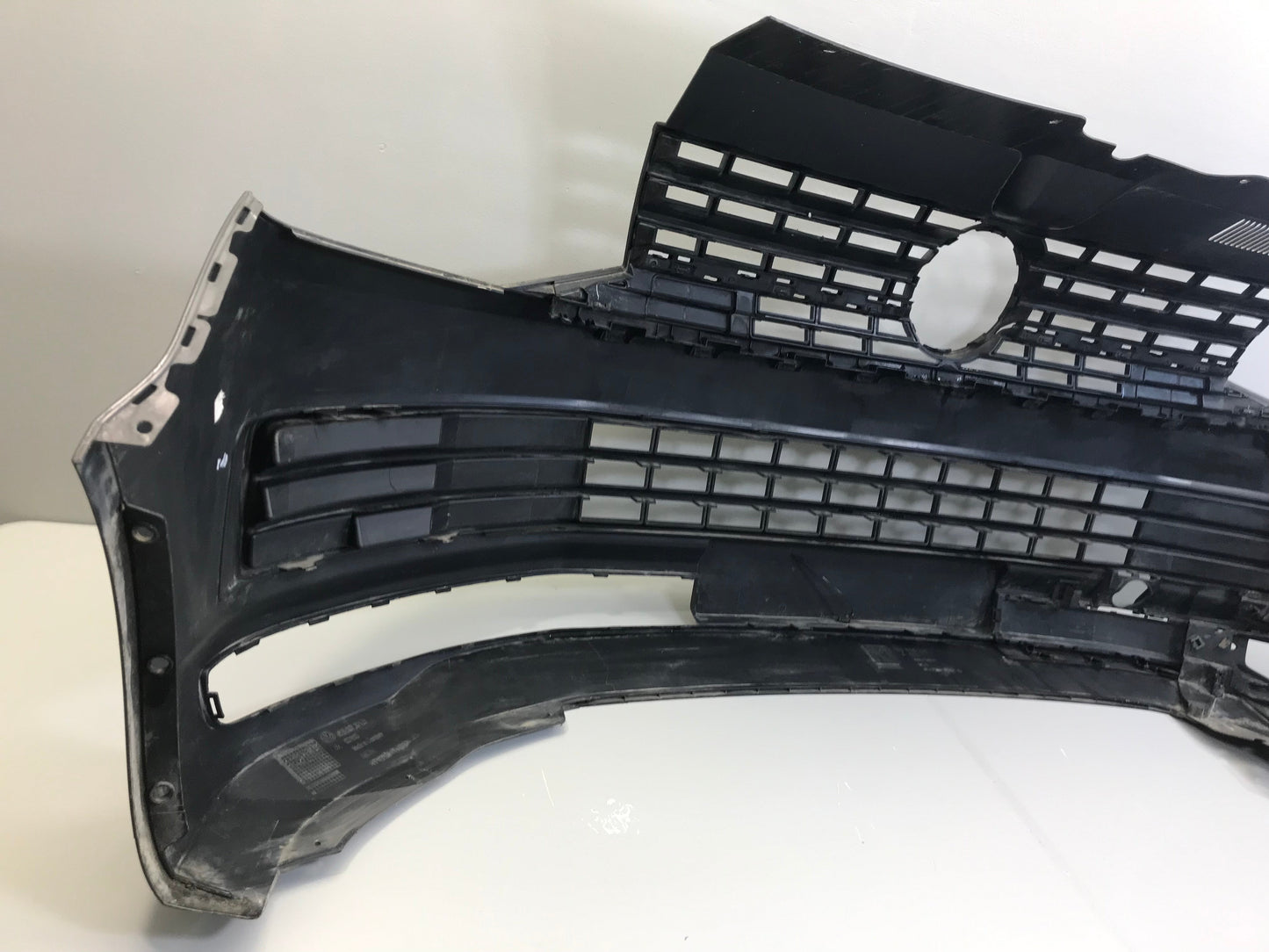 Volkswagen Transporter T6 2015- Front Bumper OEM: 7E0807221D