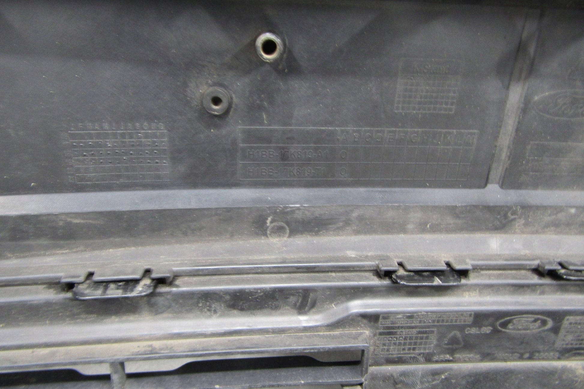 Front Bumper Ford Fiesta Mk8 VIII ST-Line 17-21 (+Undertray)