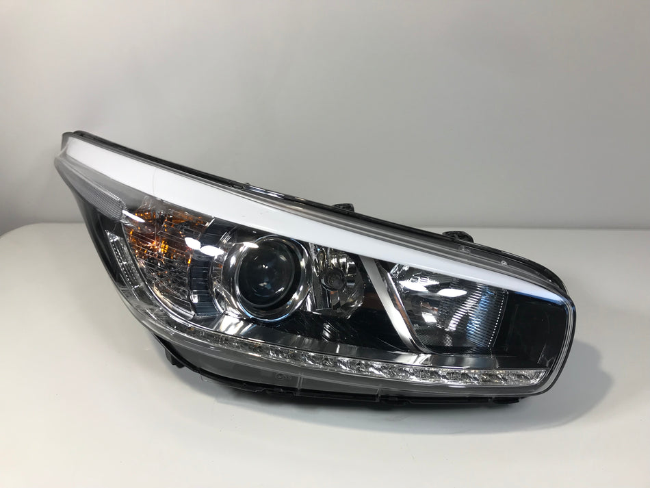 Kia Ceed 2012-2018 Front Headlight Right side 92102A2220, R009B221HL7