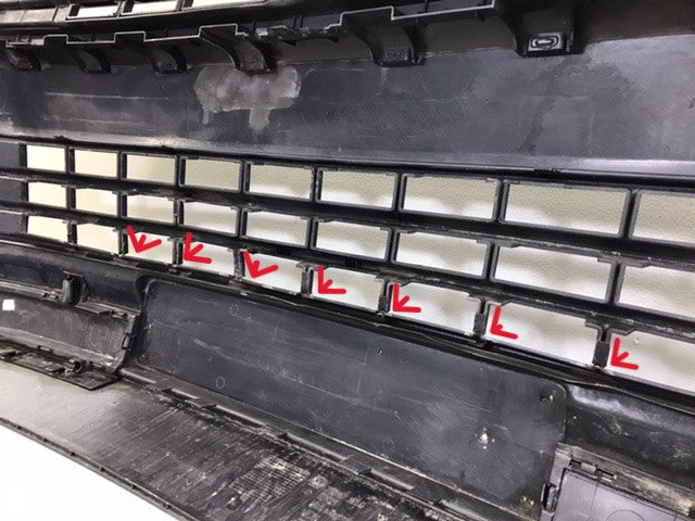 Volkswagen Transporter T6 2015- Front Bumper OEM: 7E0807221D ( with defects )