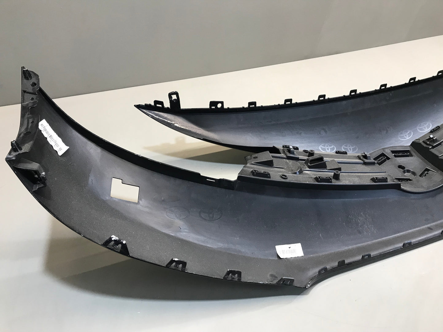 Toyota Proace 2016-  Front bumper Top 9811847477 1591340X M51024