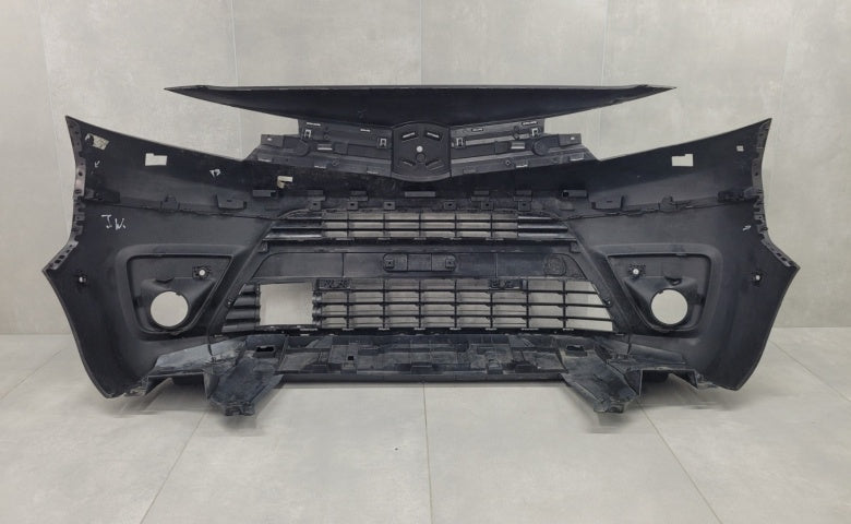 Toyota ProAce 2 II 2016- Front bumper  981185057 / 9811850577 / 9811847477 / 9808501880