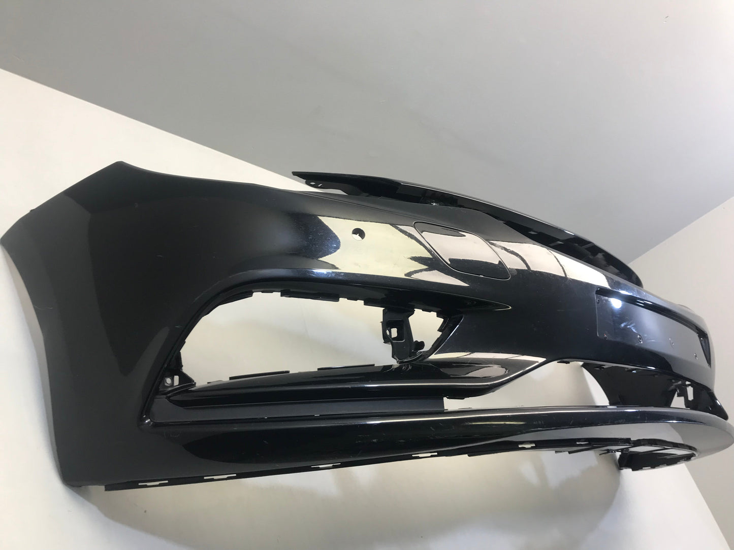 Opel / Vauxhall Astra K 2015- Front Bumper Used Genuine OEM: 39052730  /  39017250  /  2167857