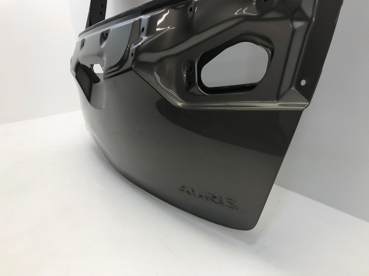 TOYOTA Auris II Hatchback 2012-2015 Bootlid Rear Boot 6700502280 ( with defect )